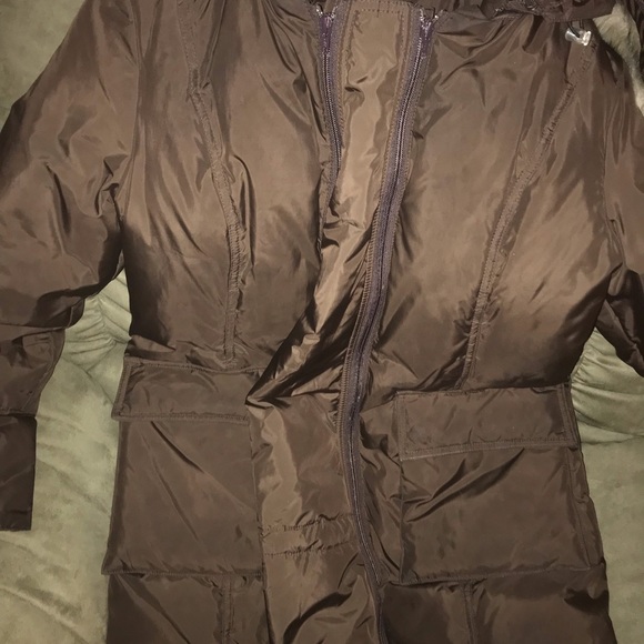Maternity jacket with zip in insert. Pirchaed in USA but never worn. - Picture 8 of 10